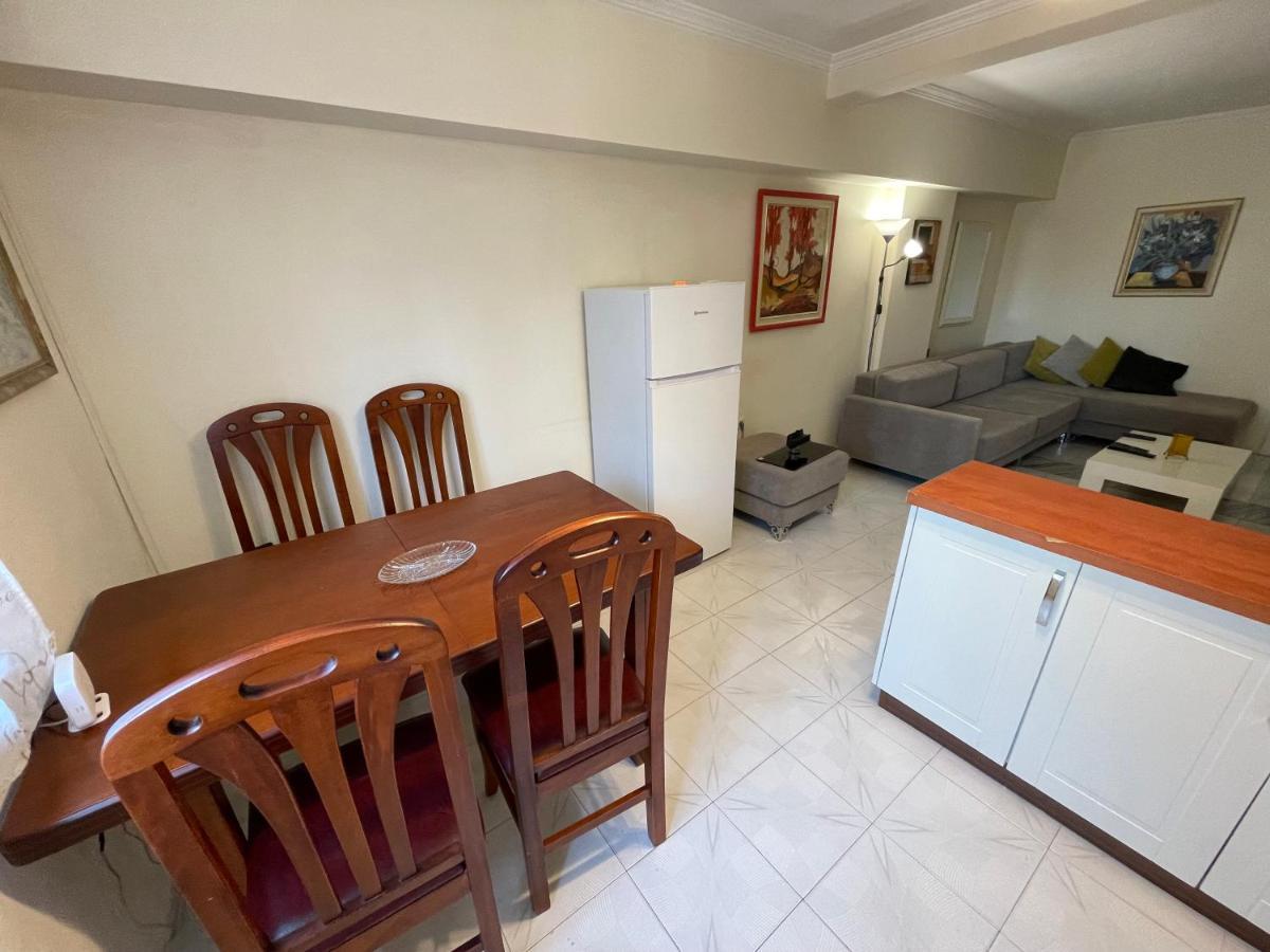 Tirana Flora Center Apartment ภายนอก รูปภาพ