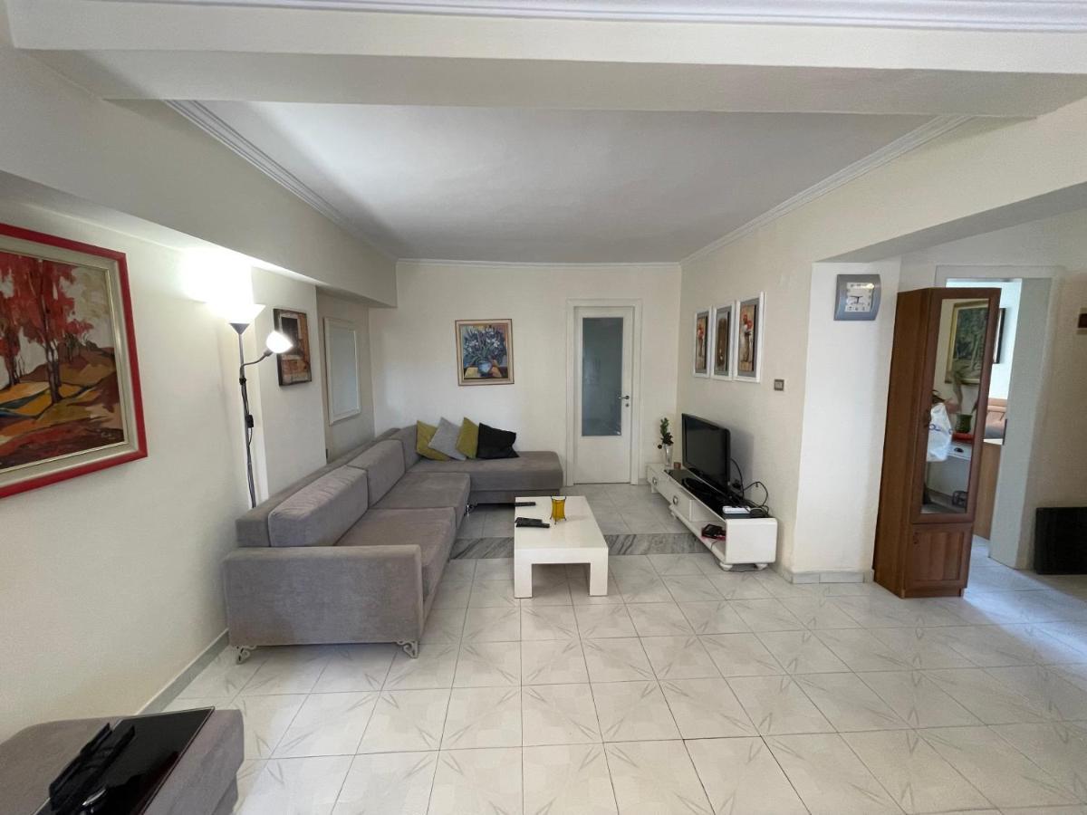 Tirana Flora Center Apartment ภายนอก รูปภาพ