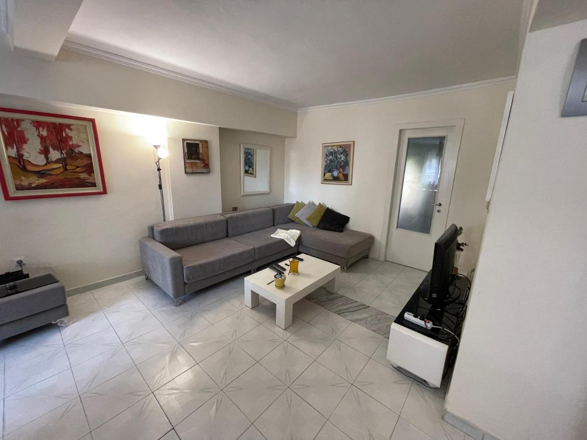 Tirana Flora Center Apartment ภายนอก รูปภาพ